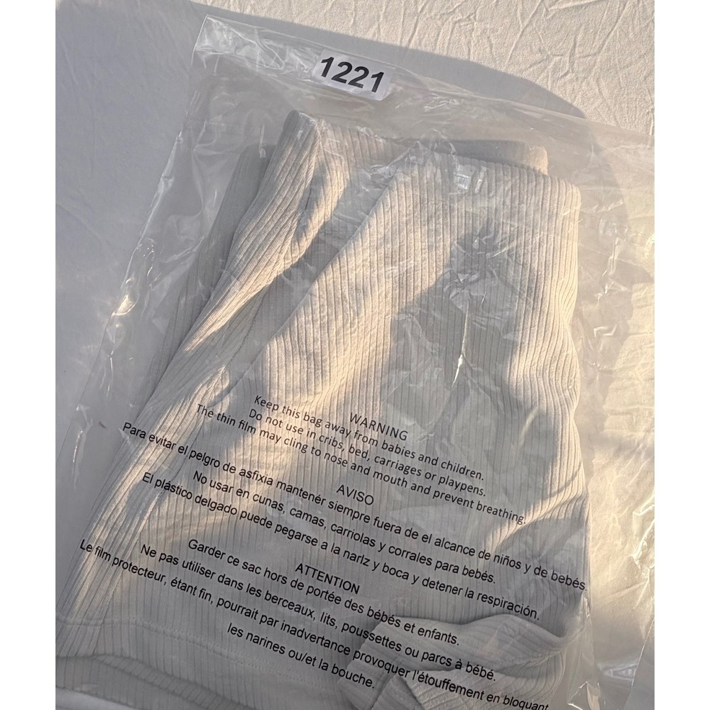 Lululemon Ribbed Softstreme High-Rise Short 2" Bone Size 4 - Picture 11 of 14